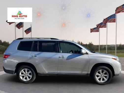 2011 Toyota Highlander SE