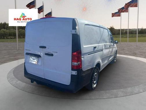 2016 Mercedes-Benz Metris Base