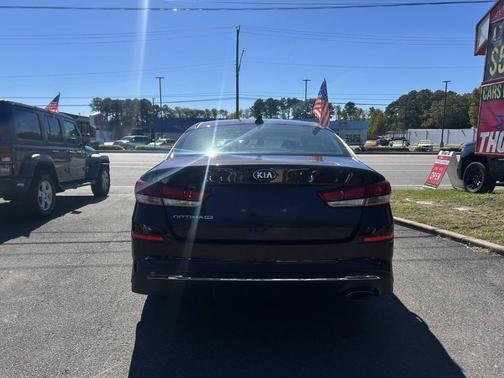 2020 Kia Optima LX