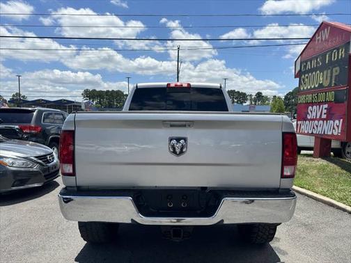 2017 RAM 2500 SLT Crew Cab 4x4 6'4' Box
