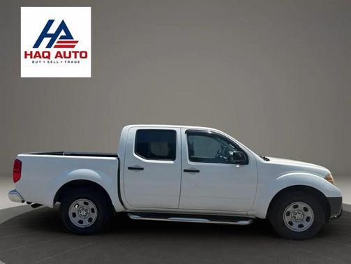 Glacier White 2013 Nissan Frontier S