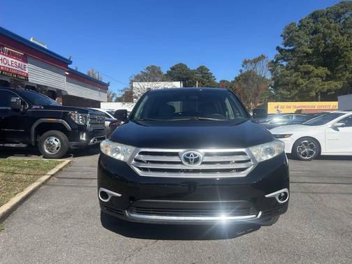 2013 Toyota Highlander SE