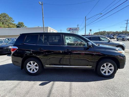 2013 Toyota Highlander SE