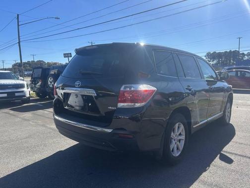 2013 Toyota Highlander SE