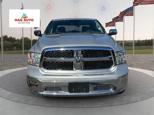 2018 RAM 1500 SLT