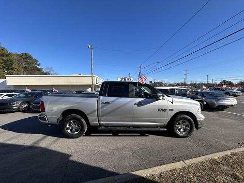 2018 RAM 1500 SLT