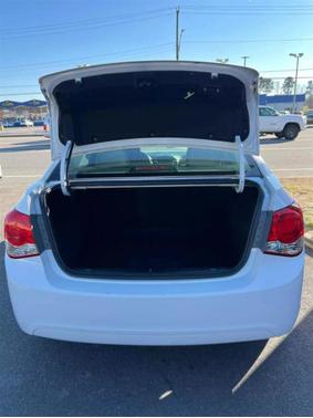 Summit White 2014 Chevrolet Cruze 2LT