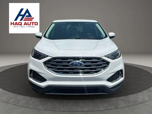 White 2022 Ford Edge SEL
