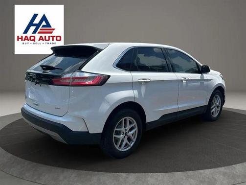 White 2022 Ford Edge SEL