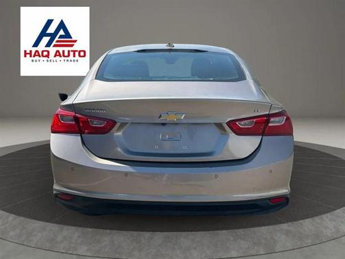 Brown 2018 Chevrolet Malibu LT