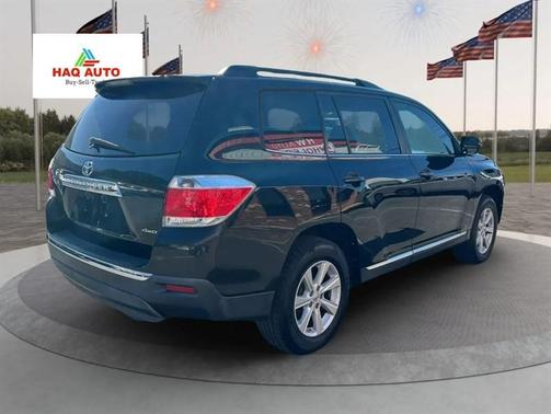 Black 2012 Toyota Highlander SE