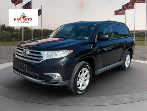 Black 2012 Toyota Highlander SE