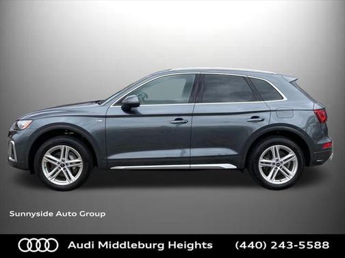2024 Audi Q5 Premium Plus 55 TFSI e S line quattro S tronic