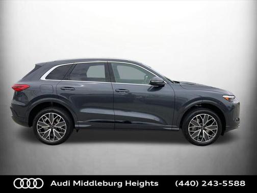 2025 Audi Q5 Premium Plus TFSI quattro S tronic