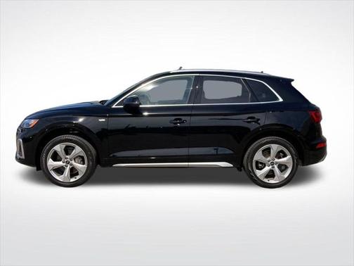 2025 Audi Q5 Premium Plus 45 TFSI S line quattro S tronic