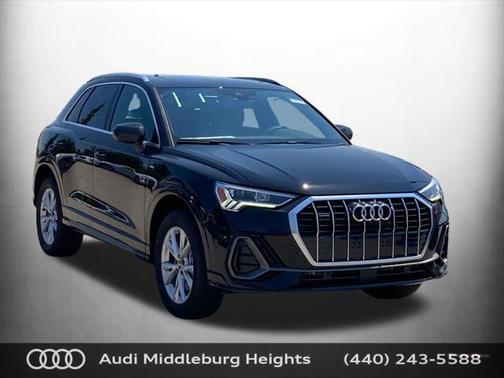 2025 Audi Q3 Premium 45 TFSI S line quattro Tiptronic