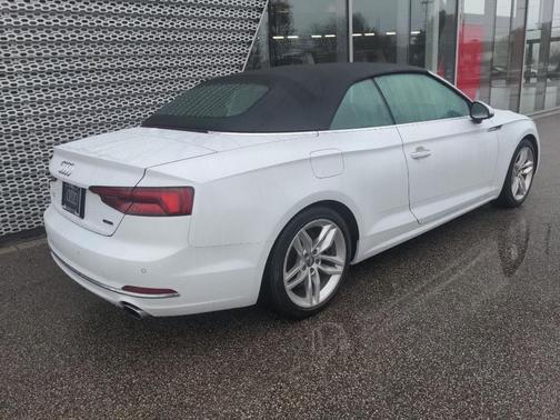 Photo 3 of 30 of 2019 Audi A5 2.0T Premium
