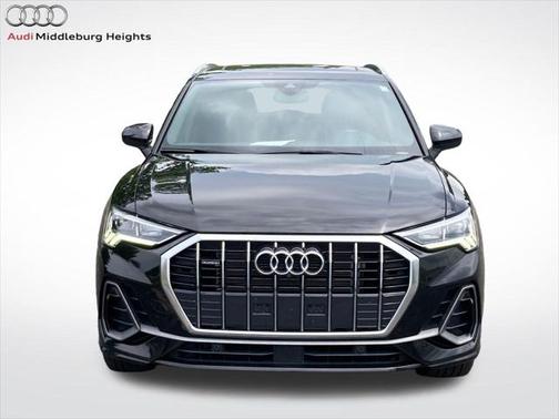 2022 Audi Q3 Premium Plus 45 TFSI S line quattro Tiptronic