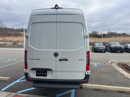 2025 Mercedes-Benz Sprinter 2500 High Roof