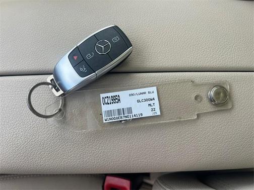 2022 Mercedes-Benz GLC 300 4MATIC