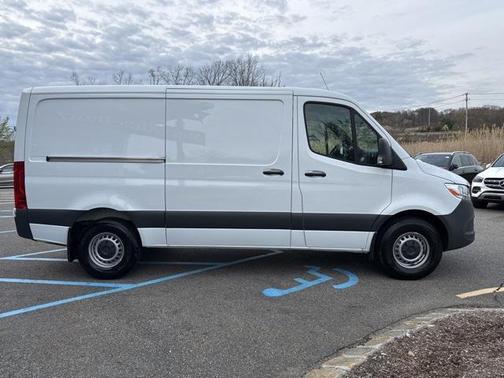 2024 Mercedes-Benz Sprinter 2500 Standard Roof