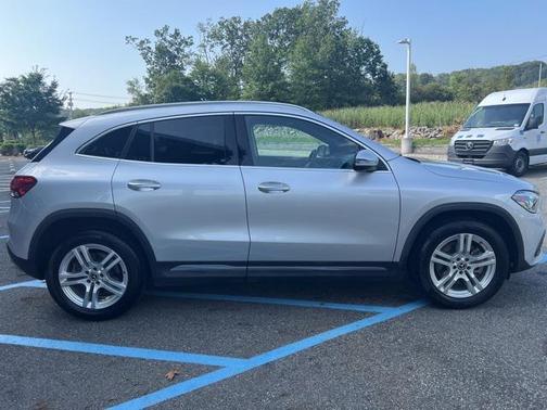 2021 Mercedes-Benz GLA 250 Base 4MATIC
