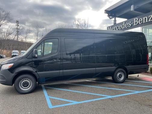 2025 Mercedes-Benz Sprinter 2500 High Roof