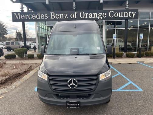 2025 Mercedes-Benz Sprinter 2500 High Roof