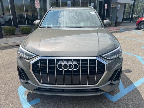 2019 Audi Q3 2.0T S line Premium Plus