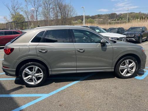 2019 Audi Q3 2.0T S line Premium Plus
