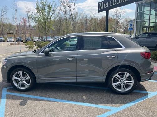2019 Audi Q3 2.0T S line Premium Plus