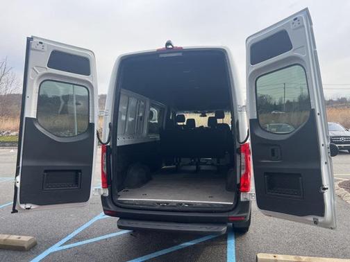2024 Mercedes-Benz Sprinter 2500 Standard Roof