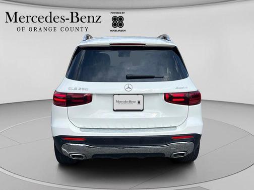 Polar White 2025 Mercedes-Benz GLB 250 4MATIC