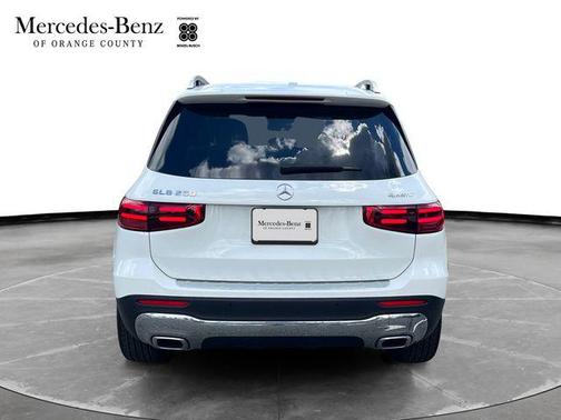 Polar White 2025 Mercedes-Benz GLB 250 4MATIC