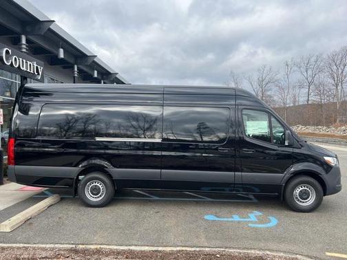 2025 Mercedes-Benz Sprinter 2500 High Roof