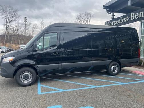 2025 Mercedes-Benz Sprinter 2500 High Roof