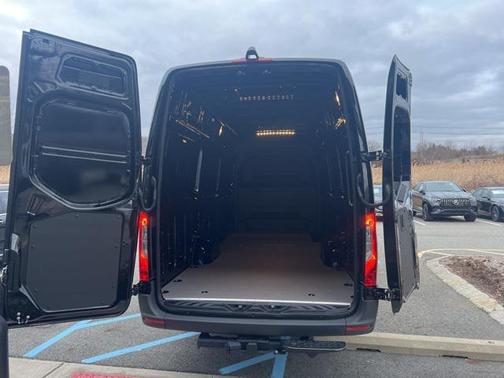 2025 Mercedes-Benz Sprinter 2500 High Roof