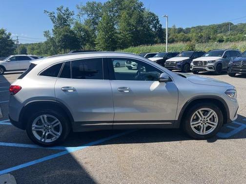 2021 Mercedes-Benz GLA 250 Base 4MATIC
