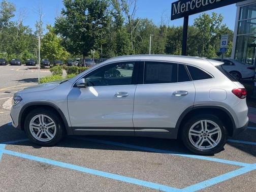 2021 Mercedes-Benz GLA 250 Base 4MATIC