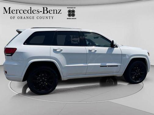 Bright White Clearcoat 2020 Jeep Grand Cherokee Altitude