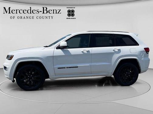 Bright White Clearcoat 2020 Jeep Grand Cherokee Altitude