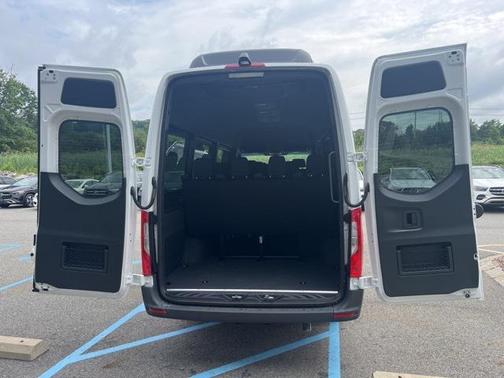 2025 Mercedes-Benz Sprinter 2500 High Roof
