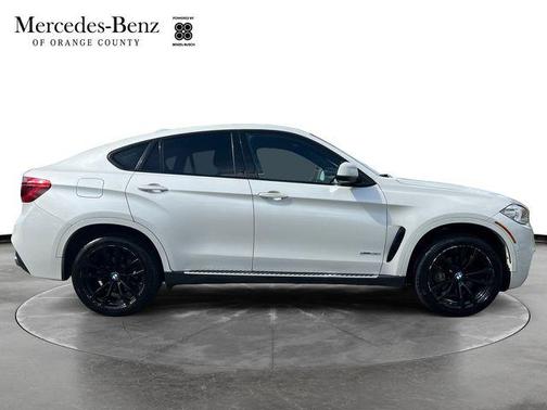 Mineral White Metallic 2019 BMW X6 xDrive35i