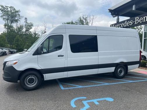 2025 Mercedes-Benz Sprinter 2500 Crew 170 WB