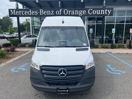 2025 Mercedes-Benz Sprinter 2500 Crew 170 WB