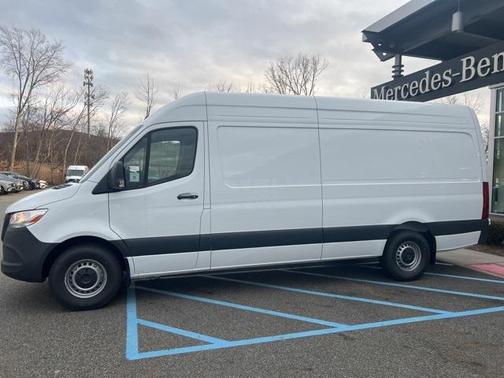 2025 Mercedes-Benz Sprinter 2500 High Roof