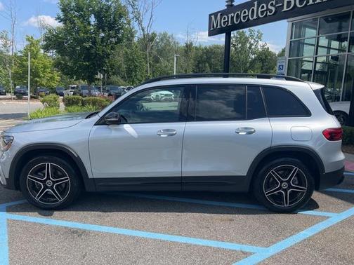 2025 Mercedes-Benz GLB 250 4MATIC