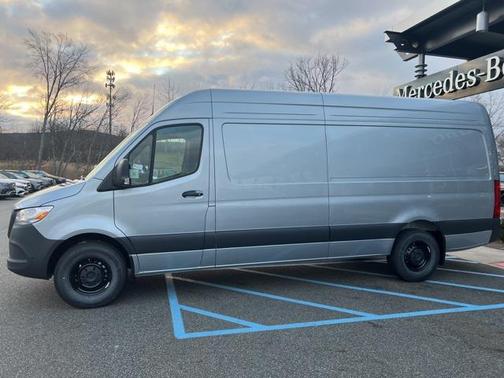 2025 Mercedes-Benz Sprinter 2500 High Roof