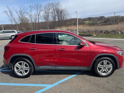 2021 Mercedes-Benz GLA 250 Base 4MATIC