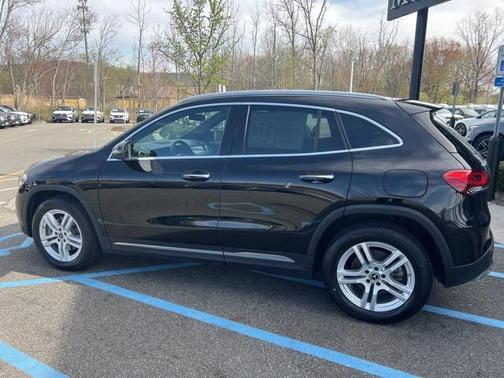 2021 Mercedes-Benz GLA 250 Base 4MATIC